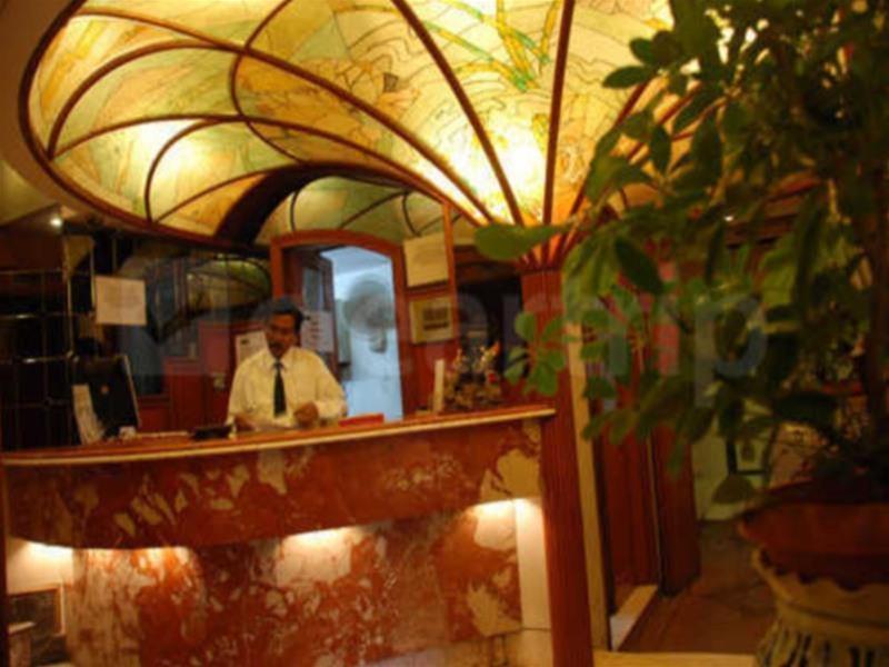 מומביי Sea Palace Hotel - Near Gateway Of India מראה חיצוני תמונה